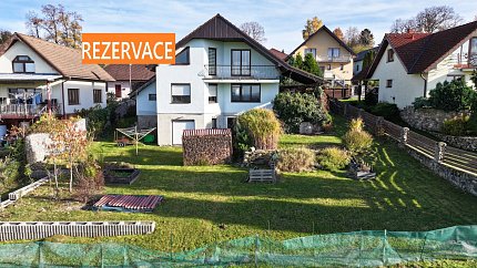 Prodej domu rodinný 276 m² pozemek 786 m², Radenín